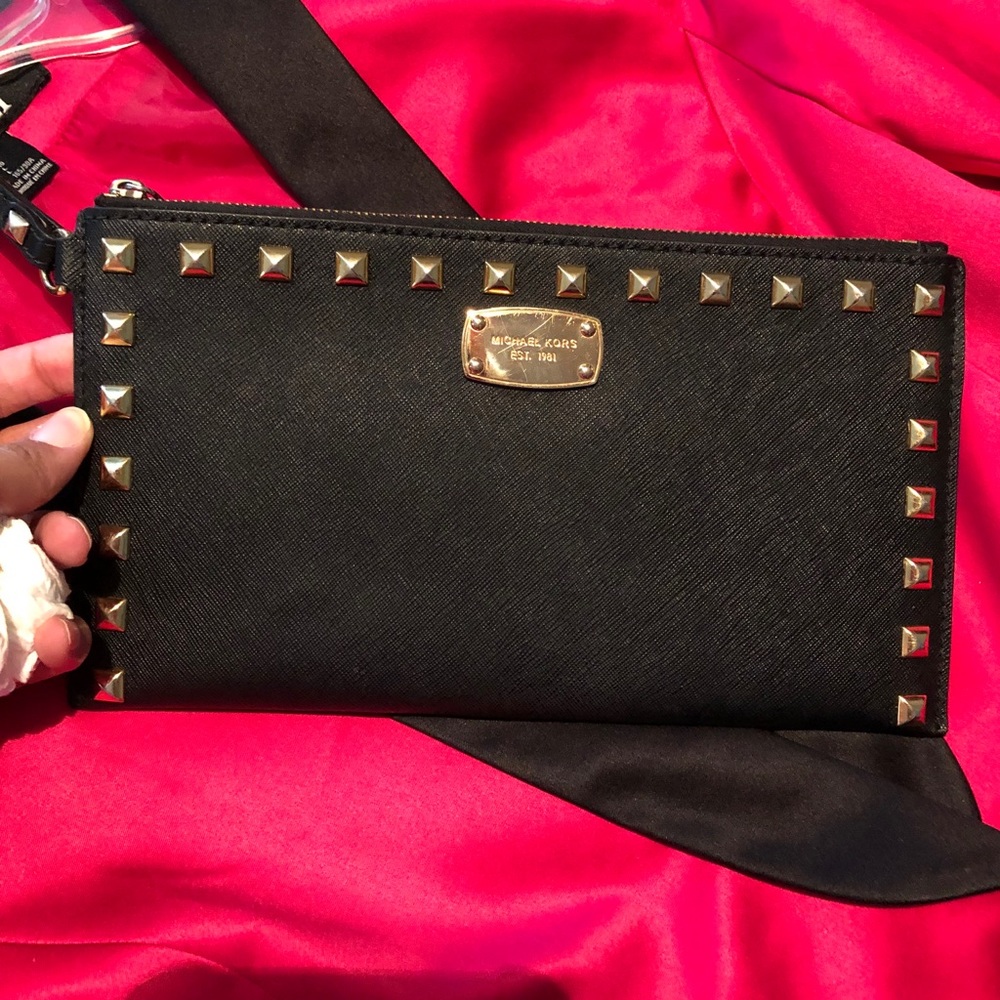Michael Kors wristlet